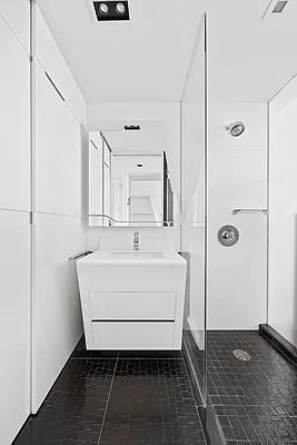 Washington St #36D - Photo 4 of 11
