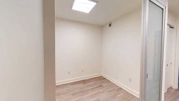 Hanover Sq #4F - Photo 2 of 12