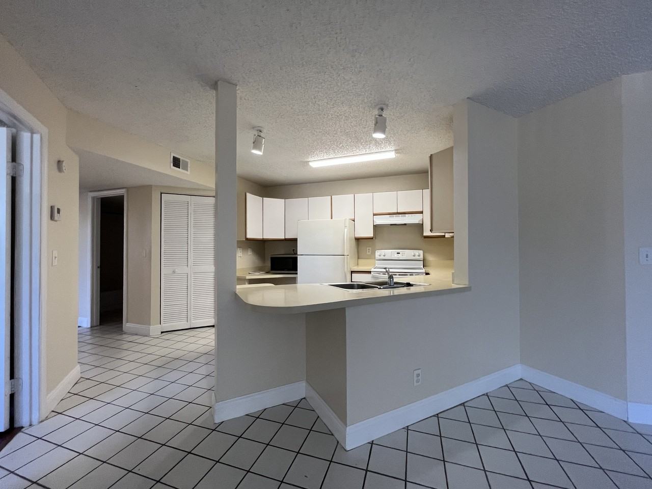 4015 W Mcnab Rd #499 - Photo 2 of 17