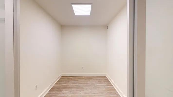 Hanover Sq #12N - Photo 2 of 20