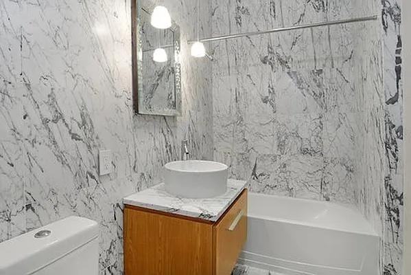 Wall St #2209 - Photo 5 of 10
