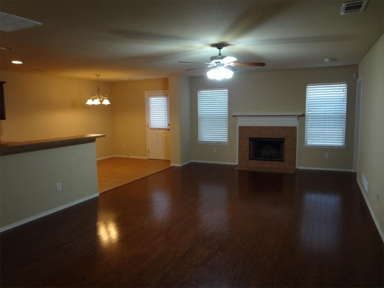 904 Mazatlan Ct #1 - Photo 2 of 15