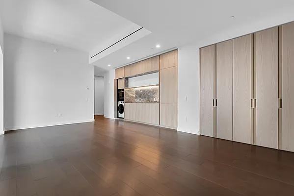 Greenwich St #62H - Photo 2 of 9