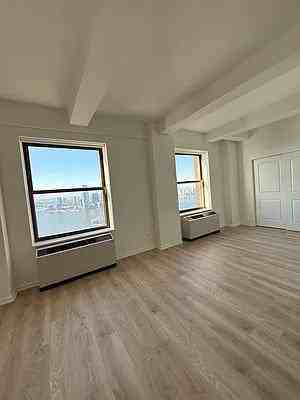 West St #42A - Photo 2 of 20