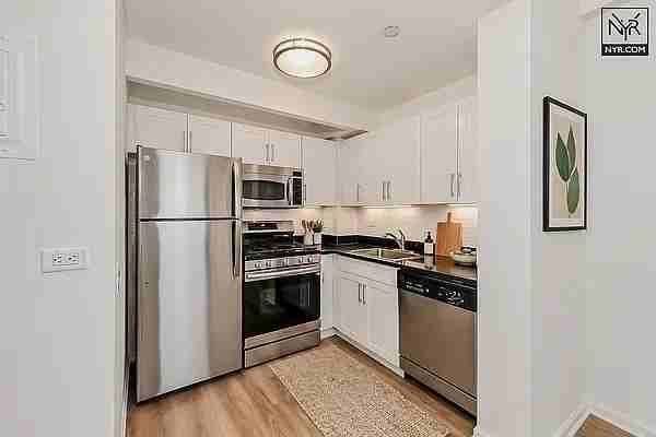 West St #42A - Photo 7 of 20