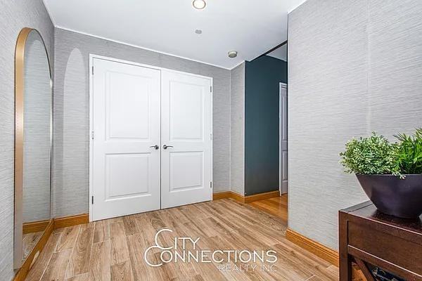 West St #16G - Photo 4 of 20