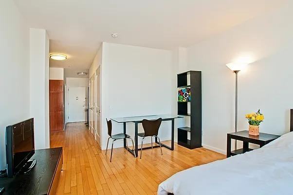 West St #38C - Photo 2 of 20