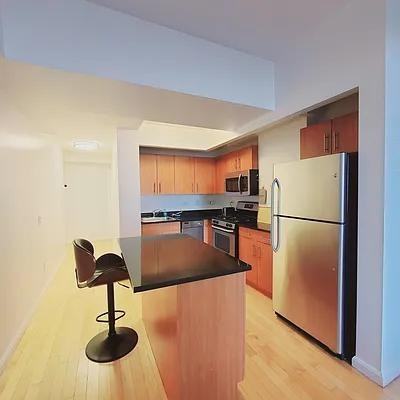 West St #11E - Photo 2 of 20