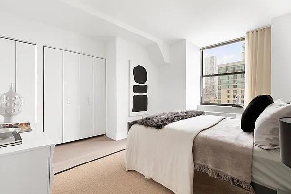 Pine St #5303 - Photo 2 of 20