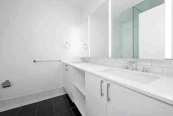 Pine St #3503 - Photo 4 of 20