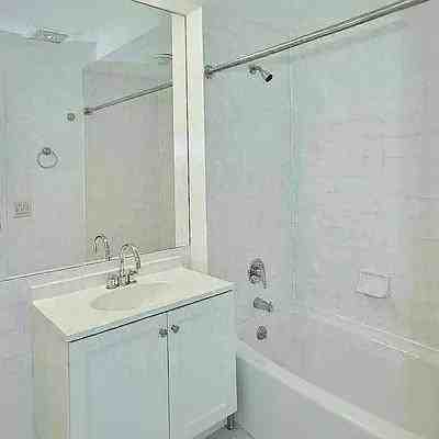 Pine St #14E - Photo 4 of 20