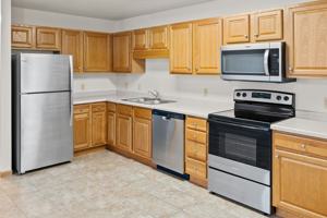 featured image of 970 Linden Dr