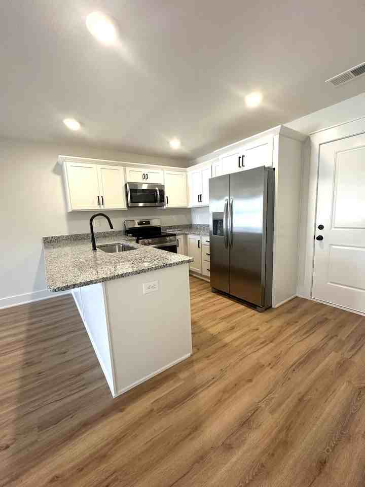 331 Three Brothers Way #A - Photo 5 of 8