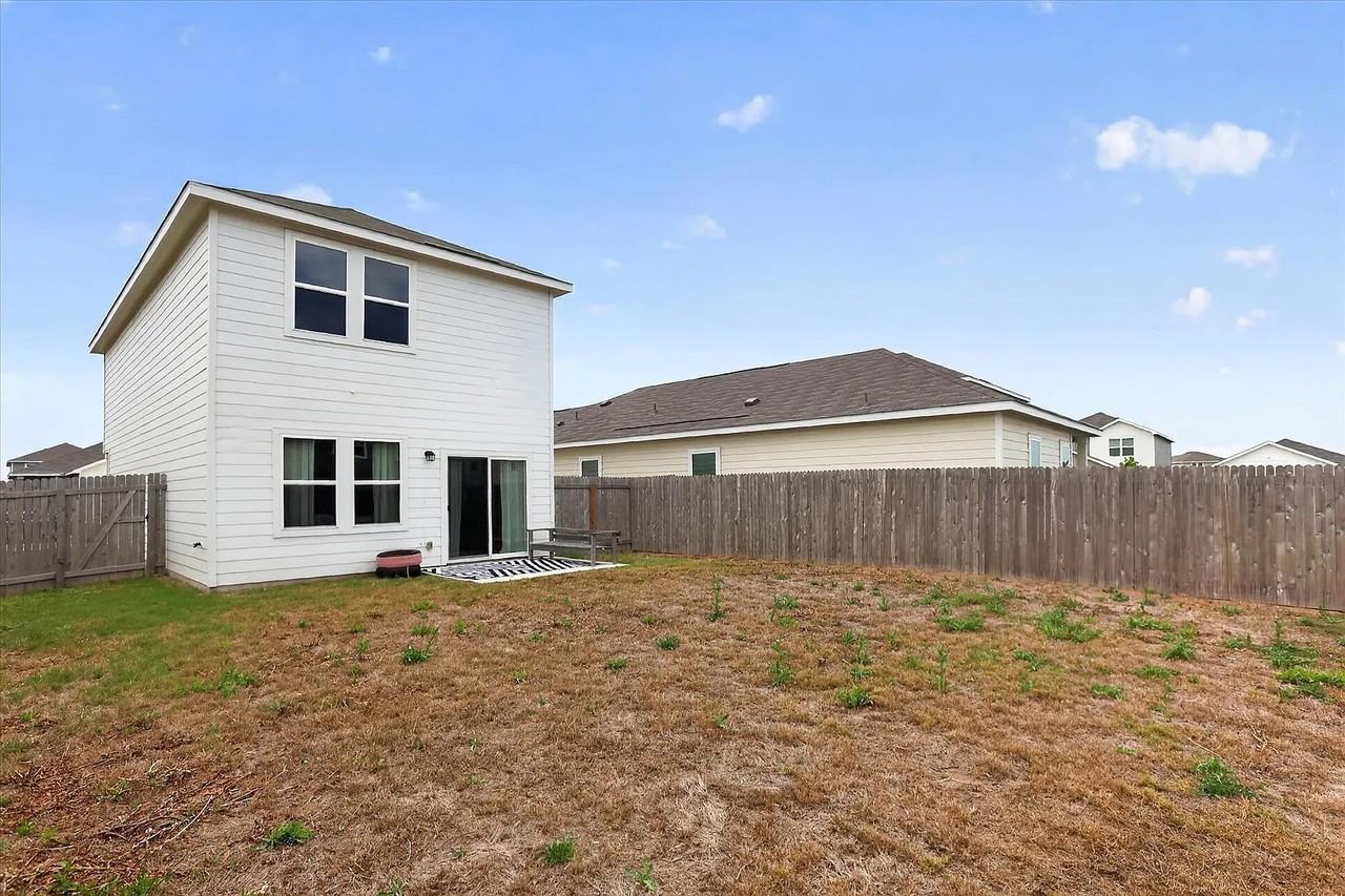 14755 Maple Ter - Photo 4 of 36