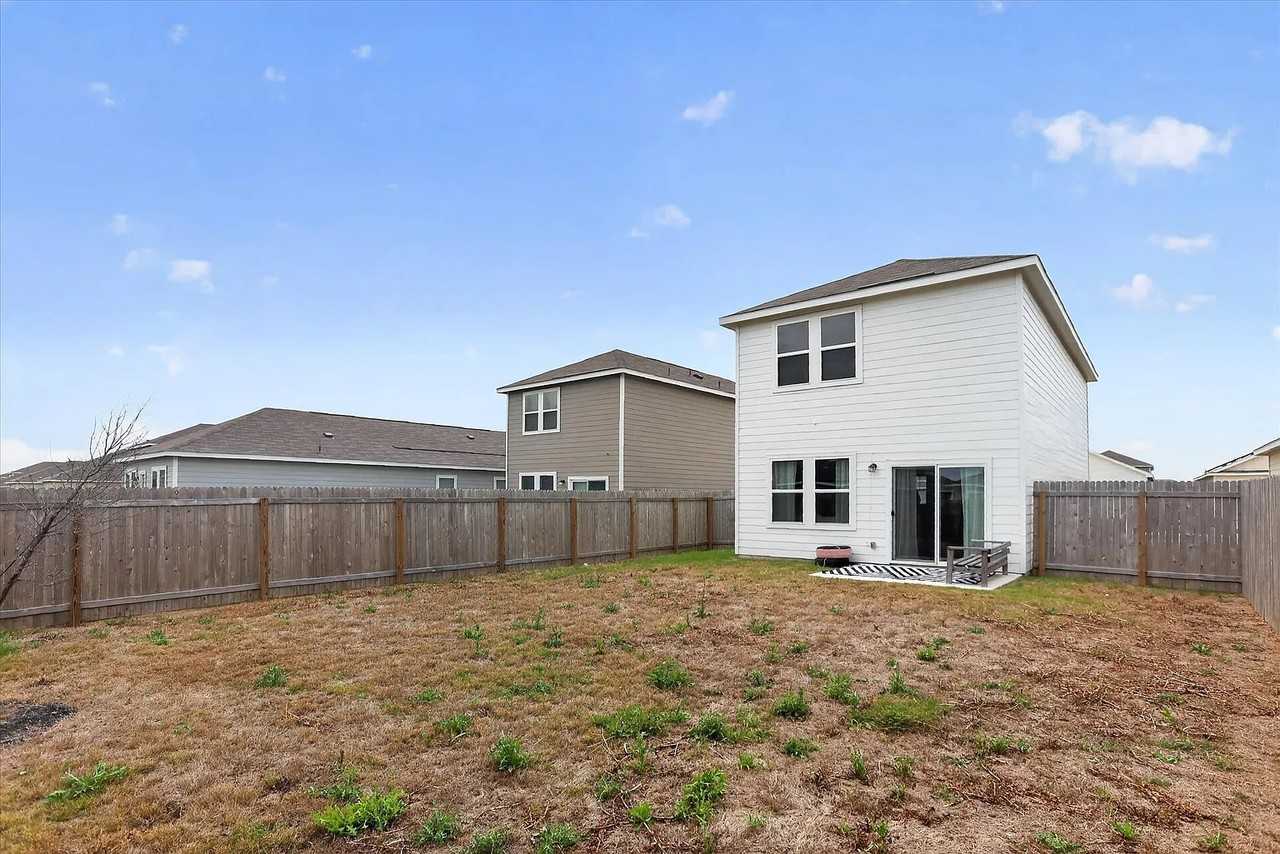 14755 Maple Ter - Photo 6 of 36