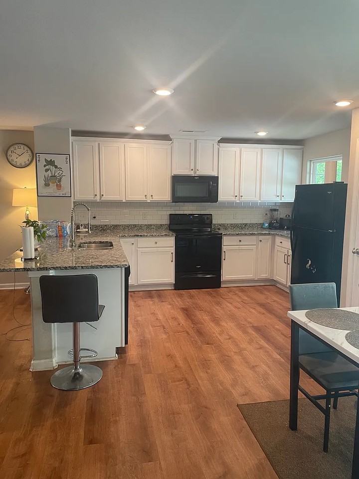 4129 Meredith Woods Ln - Photo 3 of 12
