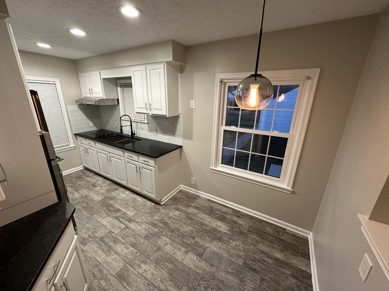 387 E Royal Forest Blvd #1 - Photo 4 of 42