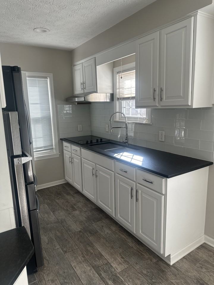 387 E Royal Forest Blvd #1 - Photo 5 of 42
