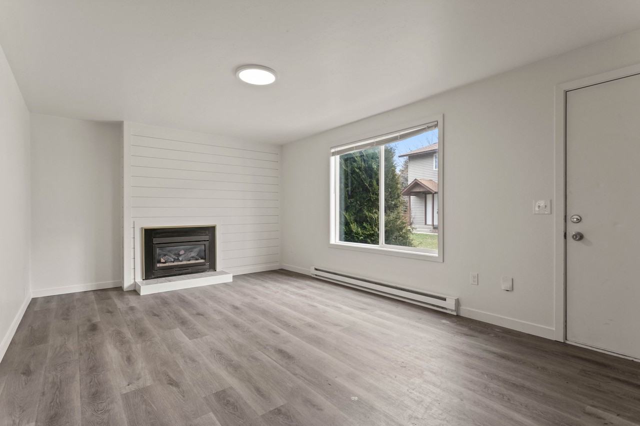 4209 N Abbey Rd #2 - Photo 4 of 10