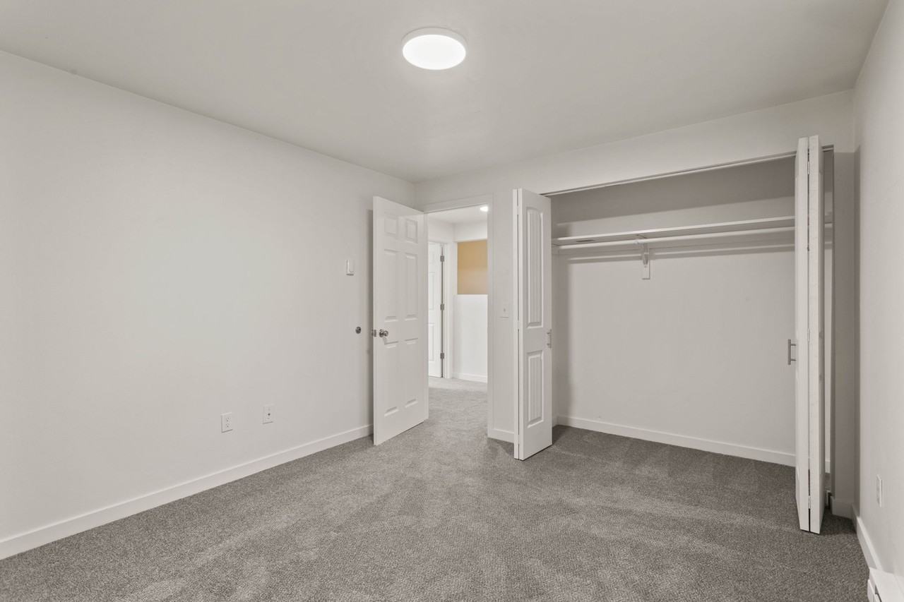 4209 N Abbey Rd #2 - Photo 7 of 10