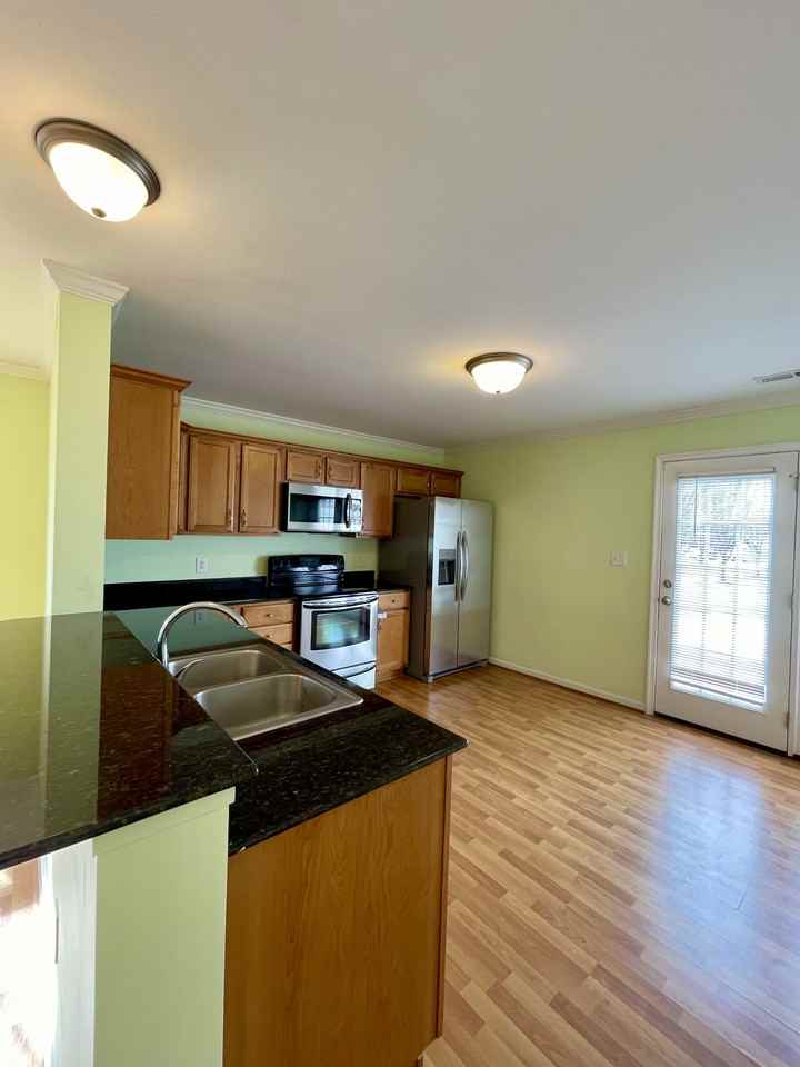 616 Capstone Dr #1 - Photo 7 of 39