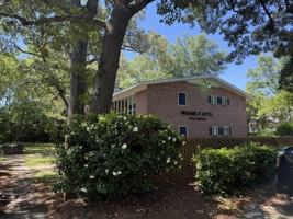 featured image of 835 W Home Ave #D