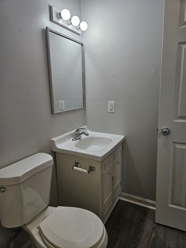 415 Green Valley Dr #33 - Photo 6 of 7