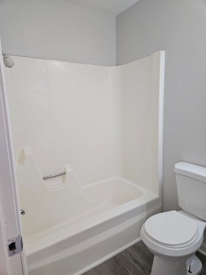 415 Green Valley Dr #33 - Photo 7 of 7