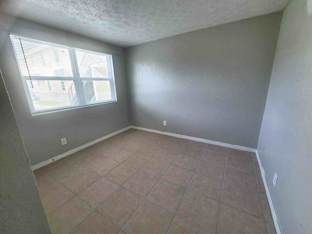3812 Almeda St #209 - Photo 3 of 11