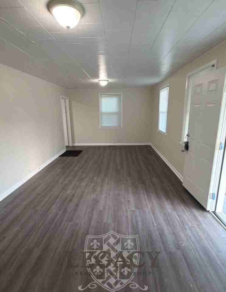 1108 Elliston St #1 - Photo 2 of 13