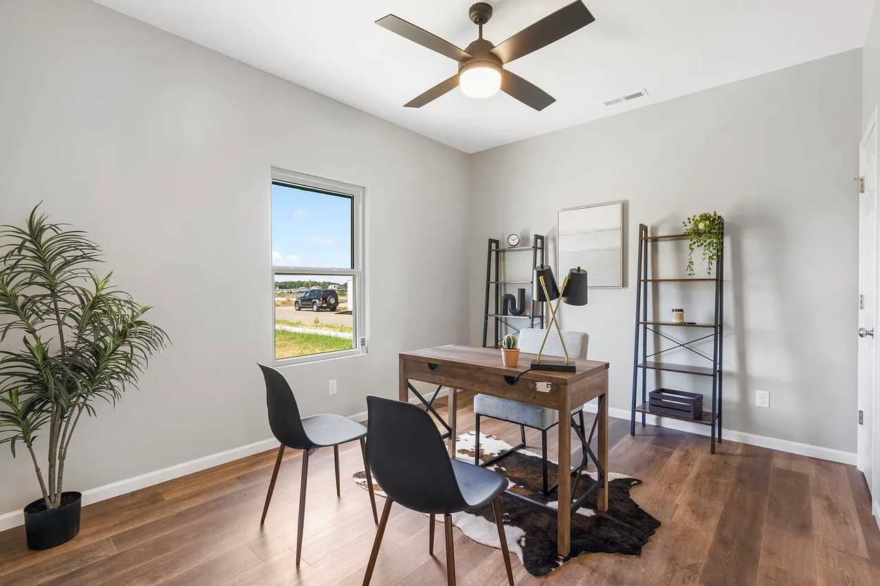 199 W Bluegrass St #1 - Photo 5 of 11