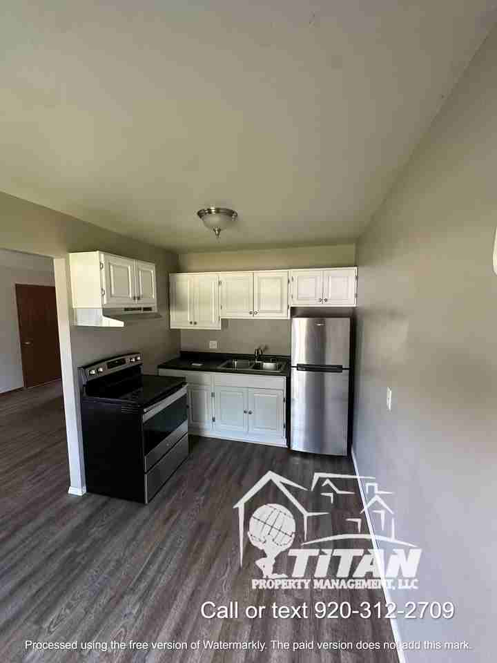 1335 Moreland St #B - Photo 3 of 6