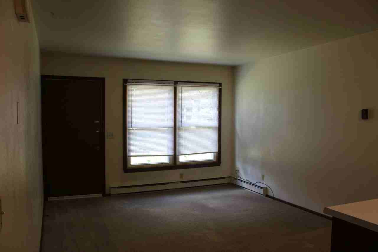 461 Grant - Photo 3 of 8