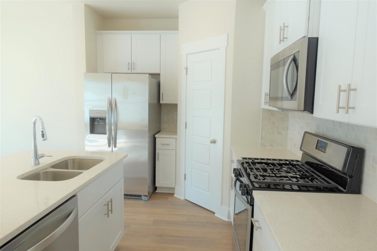 623 Millwright Way #1 - Photo 4 of 16