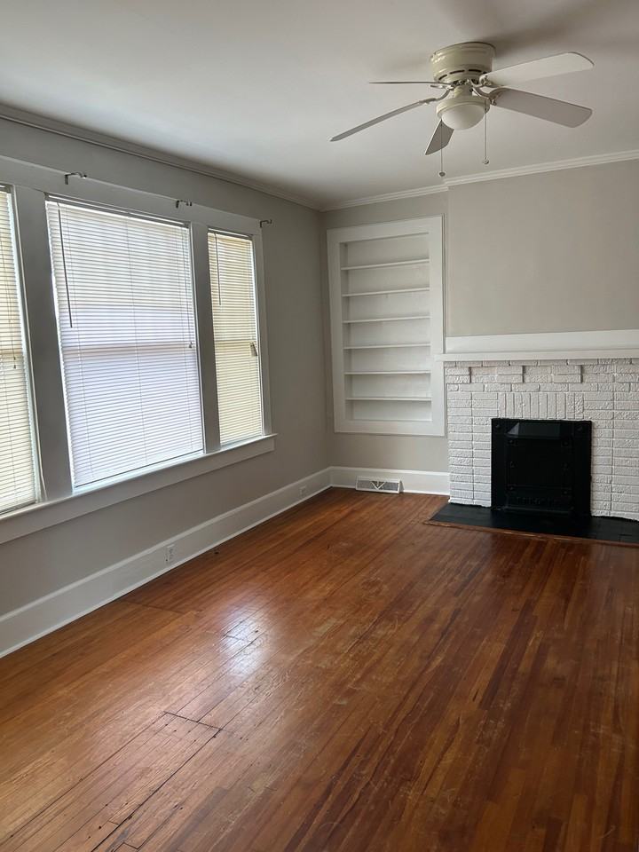 1104 Belleview St #1 - Photo 3 of 26