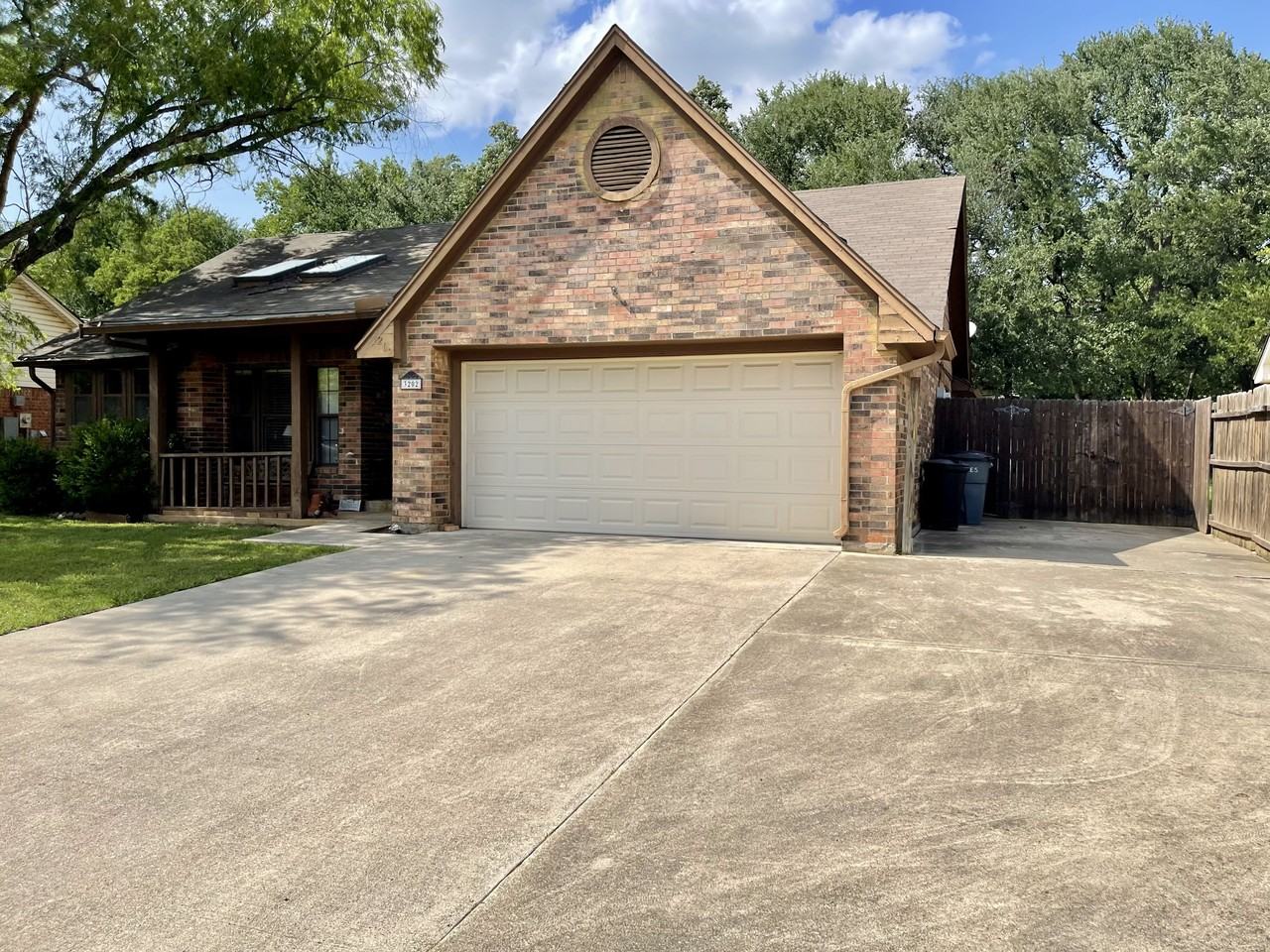 3202 Fairview Dr #1 - Photo 2 of 23