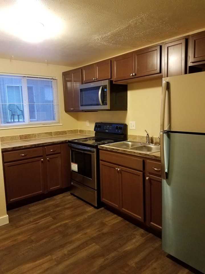 co1611 - Photo 5 of 15
