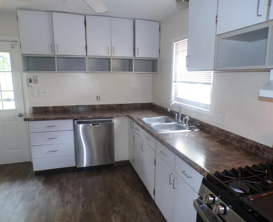995 Hillridge Rd #1 - Photo 4 of 10