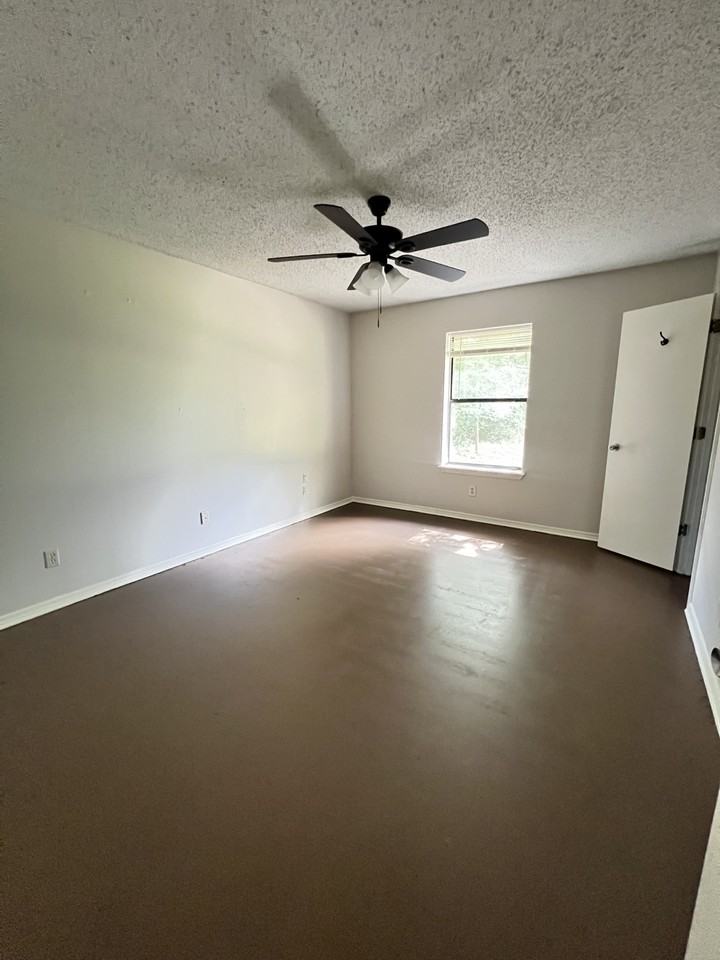 15120 County Road 195 #15120 - Photo 6 of 7