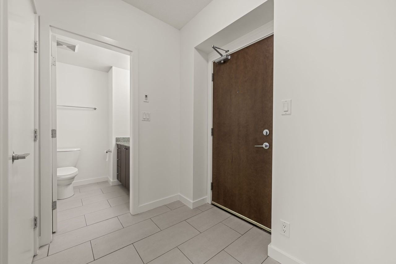 280 Ross Drive - Photo 7 of 21