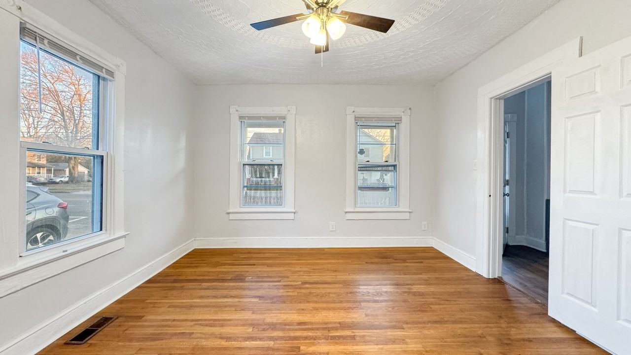 2728 E Virginia Beach Blvd #1 - Photo 2 of 26
