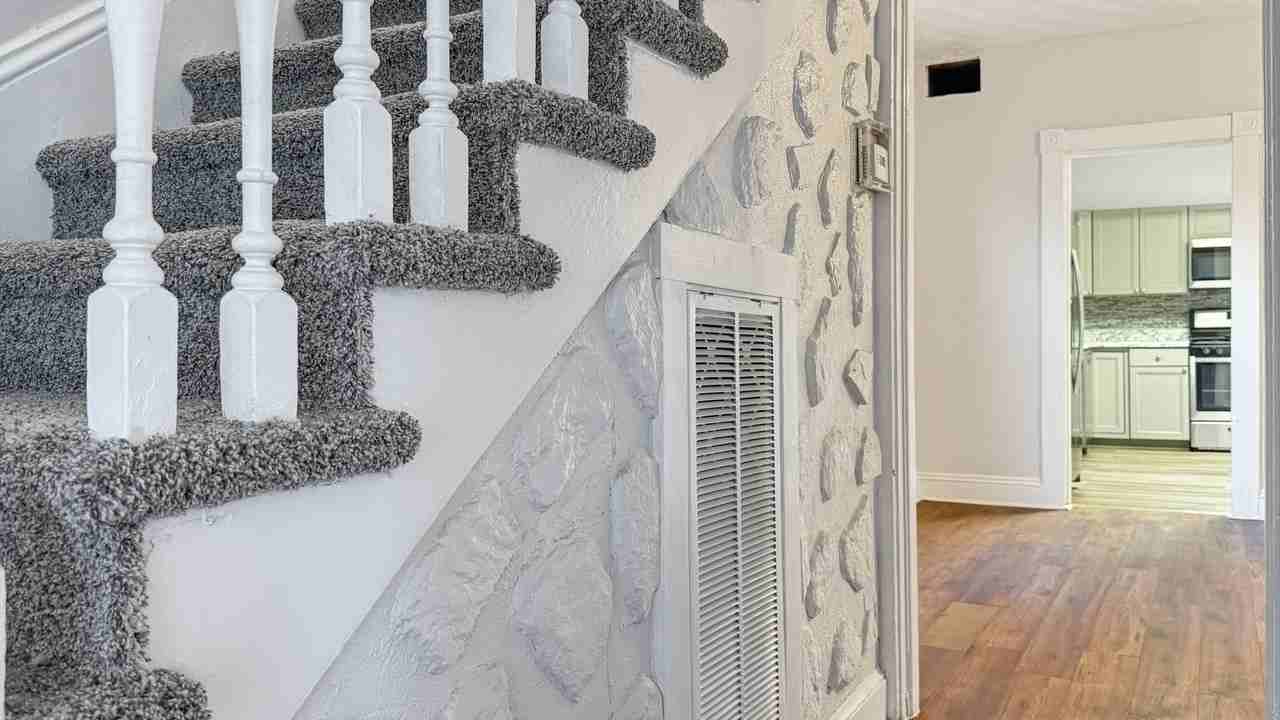 2728 E Virginia Beach Blvd #1 - Photo 4 of 26