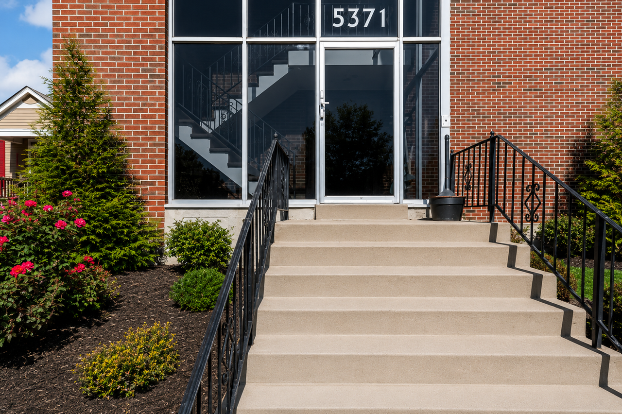 5371 Arsenal - Photo 2 of 10