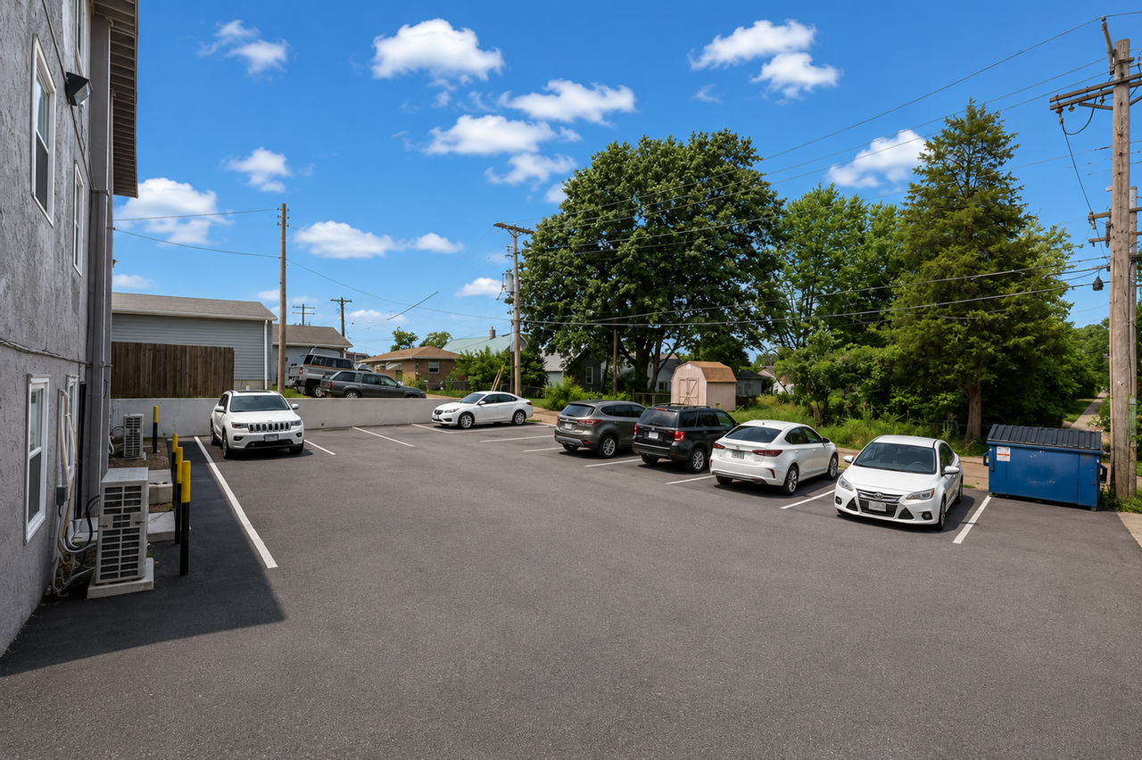 5825 Southwest - Photo 5 of 10