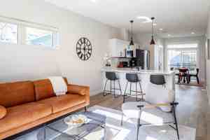 featured image of 533 14th Ave Sw
