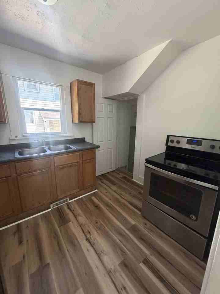 218 Goguac St W #218 - Photo 7 of 17