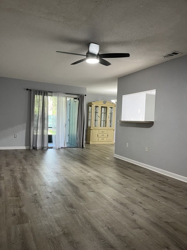 501 Sw 75th St Apt A11 - Photo 2 of 24