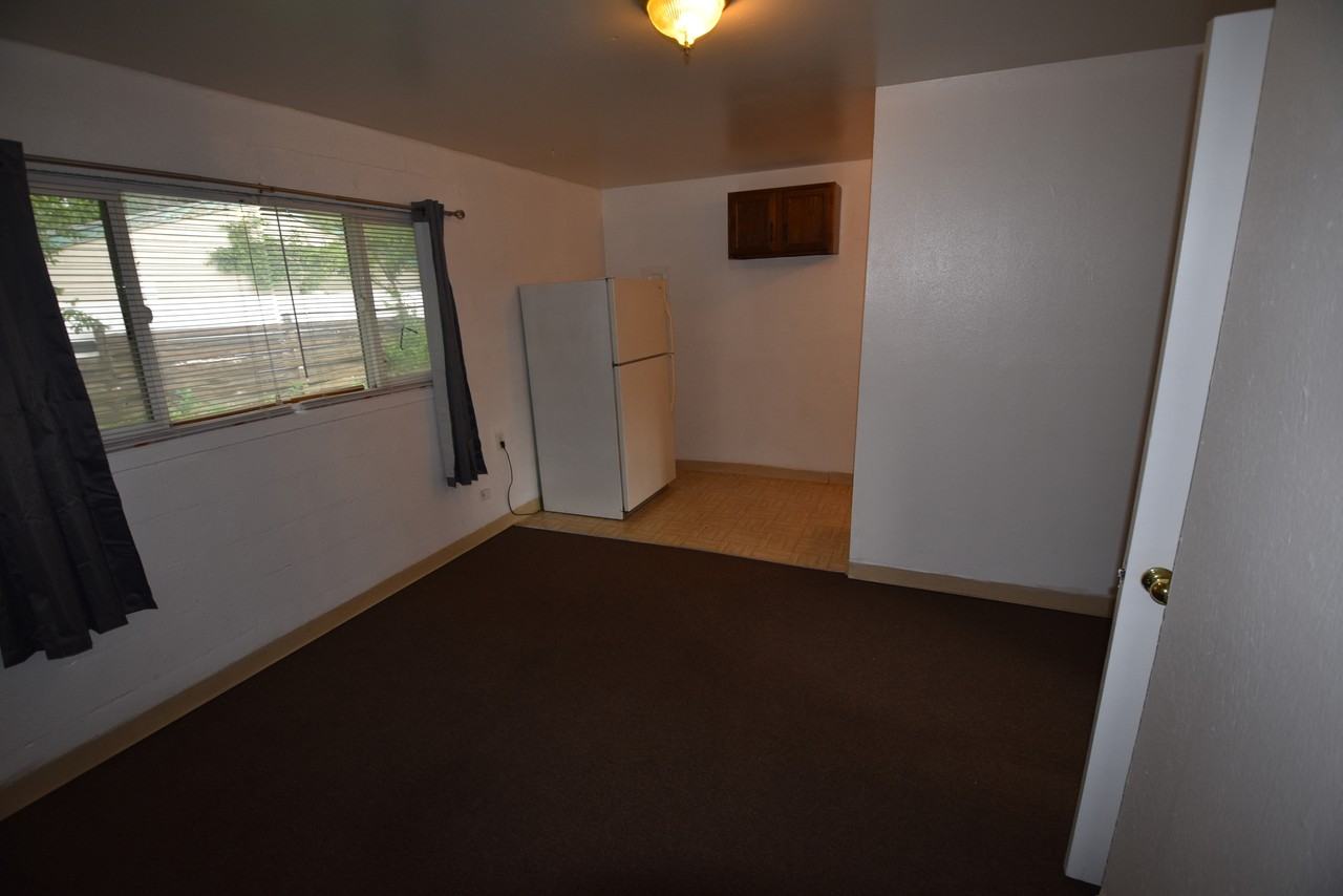 Valley Manor Court - 1133 B #1133B - Photo 4 of 25