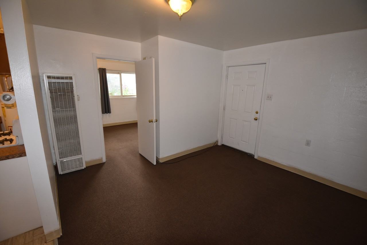 Valley Manor Court - 1133 B #1133B - Photo 5 of 25