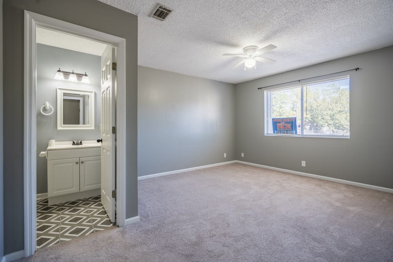 910 Brett Dr #1 - Photo 5 of 26